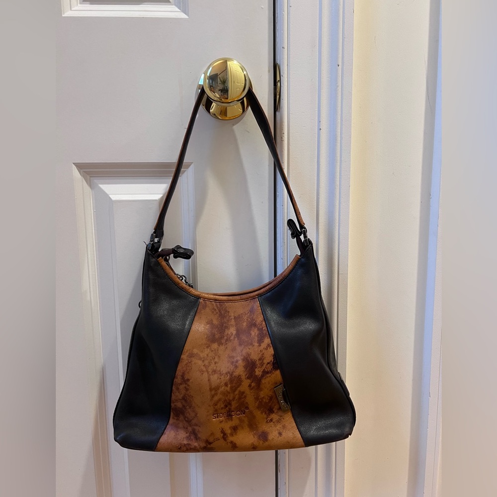 Leather handbag